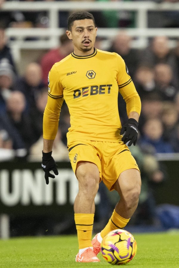 记者：尤文再次问价特林达德，但狼队坚决不卖&除非有疯狂的报价