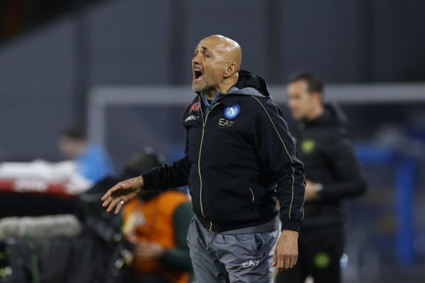 记者：尤文希望今天或明天与斯帕莱蒂敲定执教合同